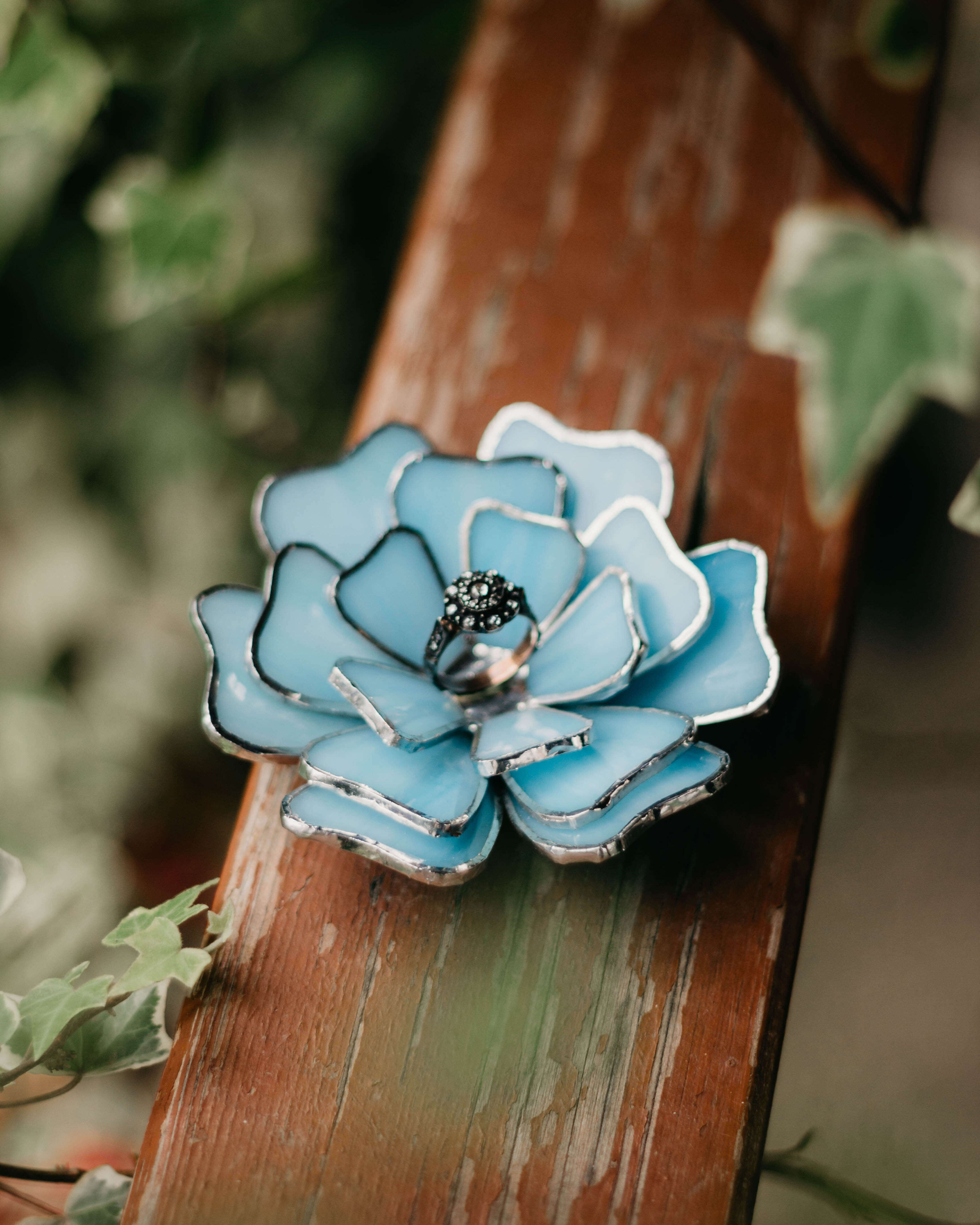 engagement ring dish