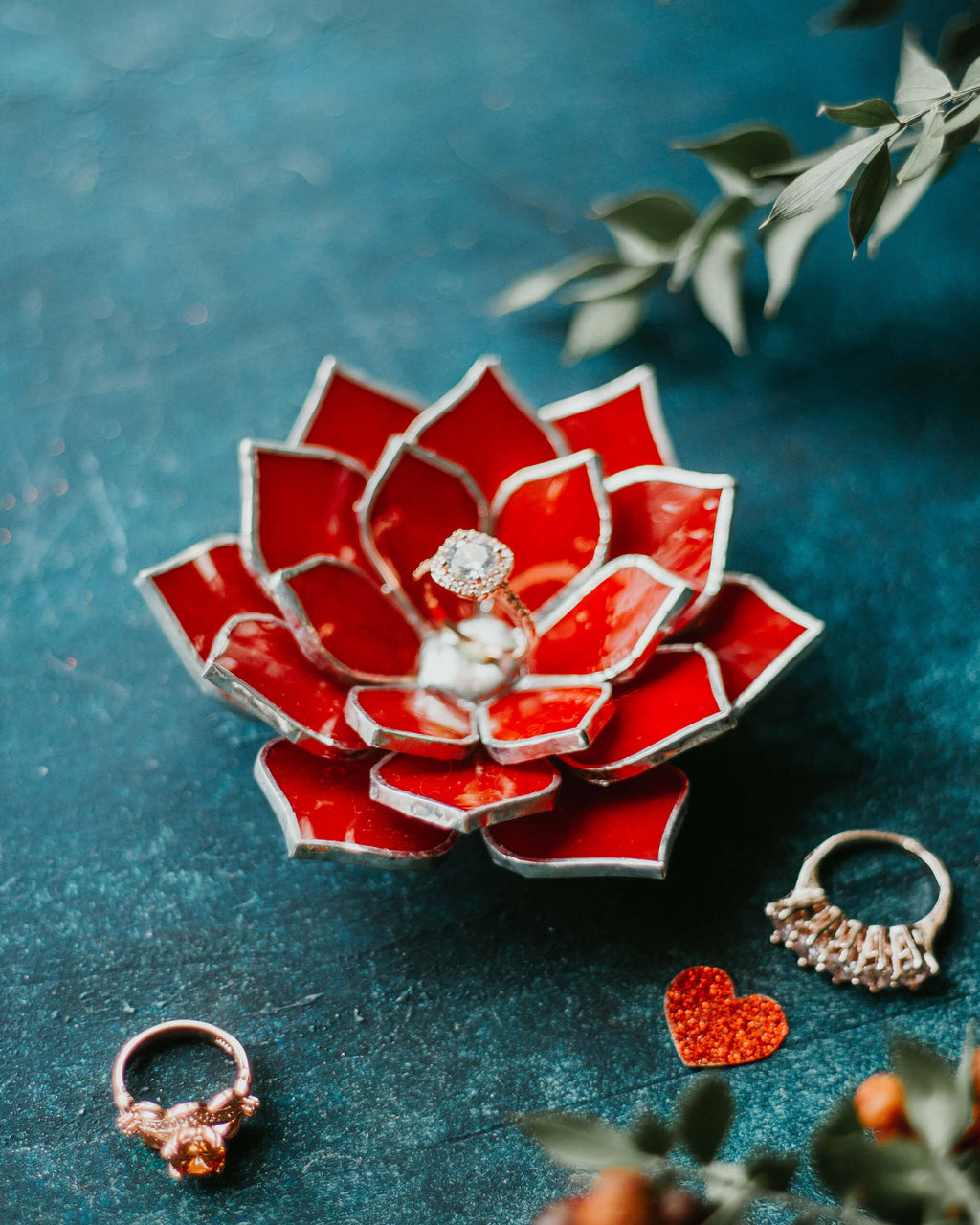 red-stained-glass-succulent-ring-dish-floral-wedding-decor-romeo-rubin (11)