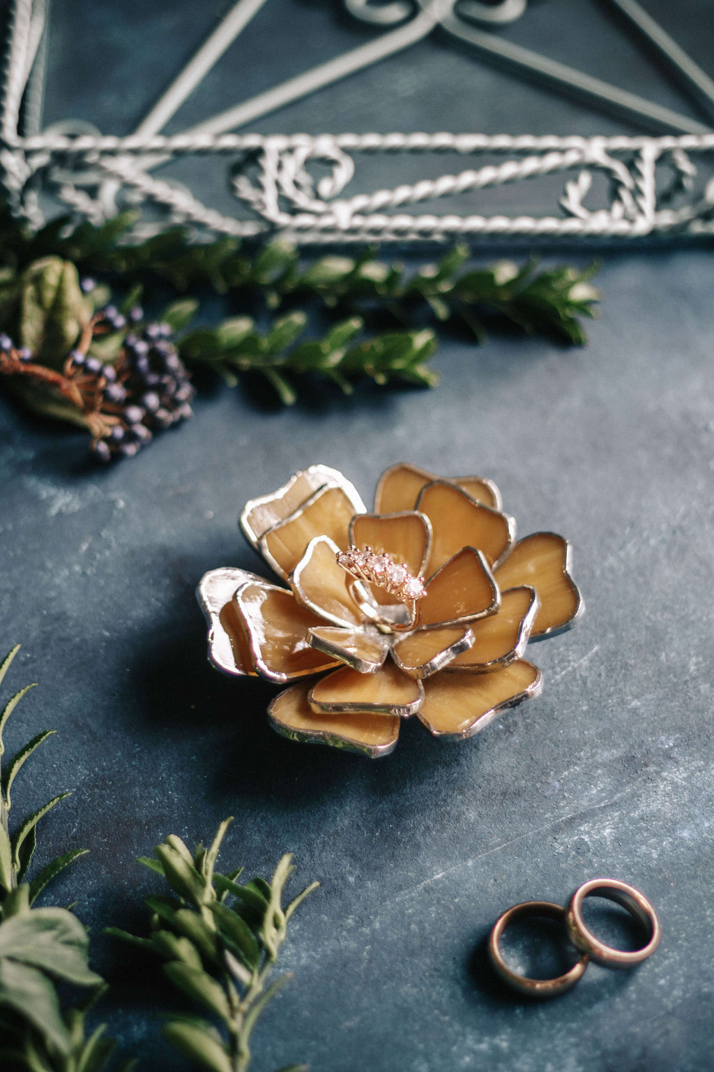 stained-glass-amber-yellow-floral-wedding-ring-dish-holder