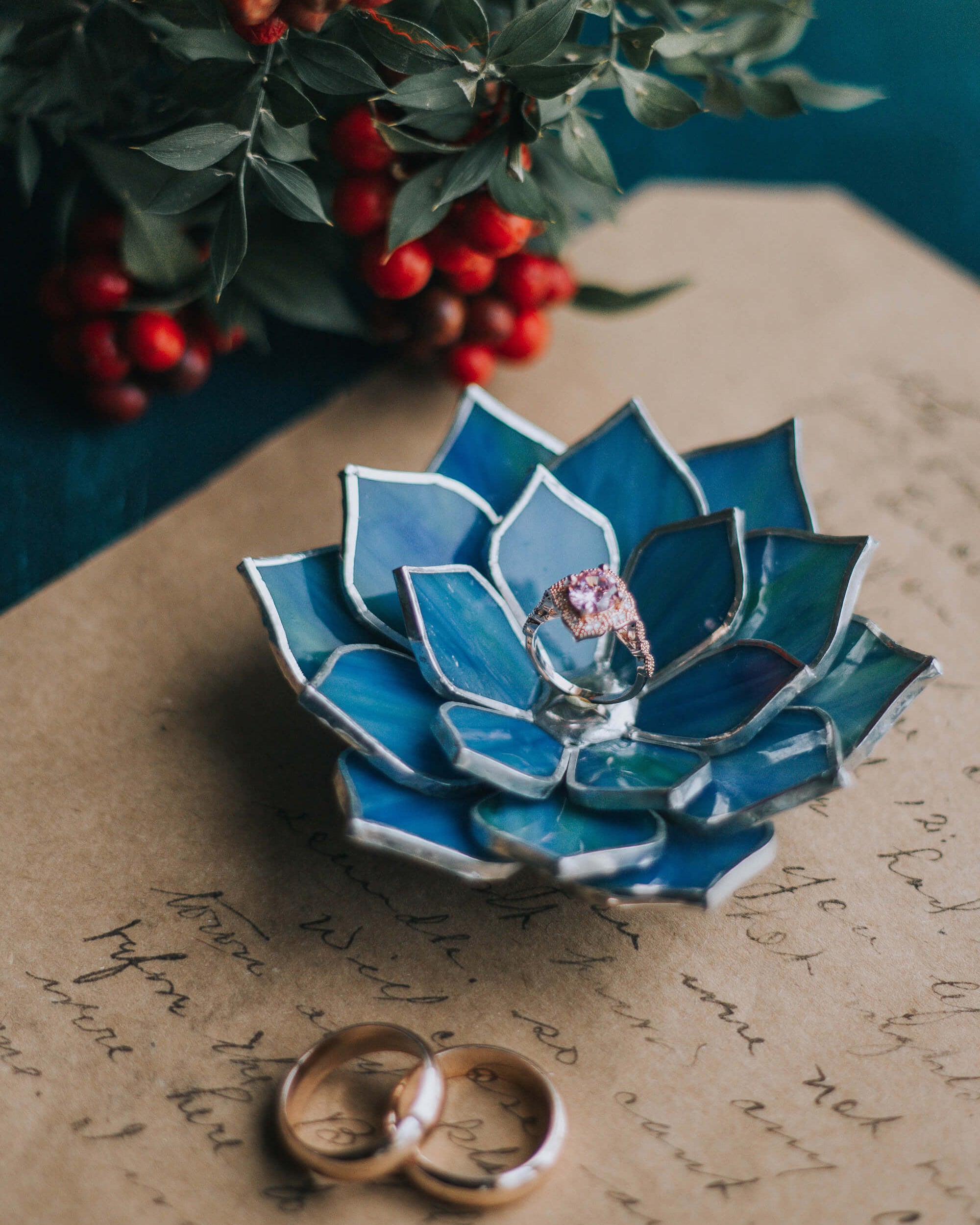 stained-glass-blue-green-succulent-proposal-engagement-wedding-ring-dish-holder-01