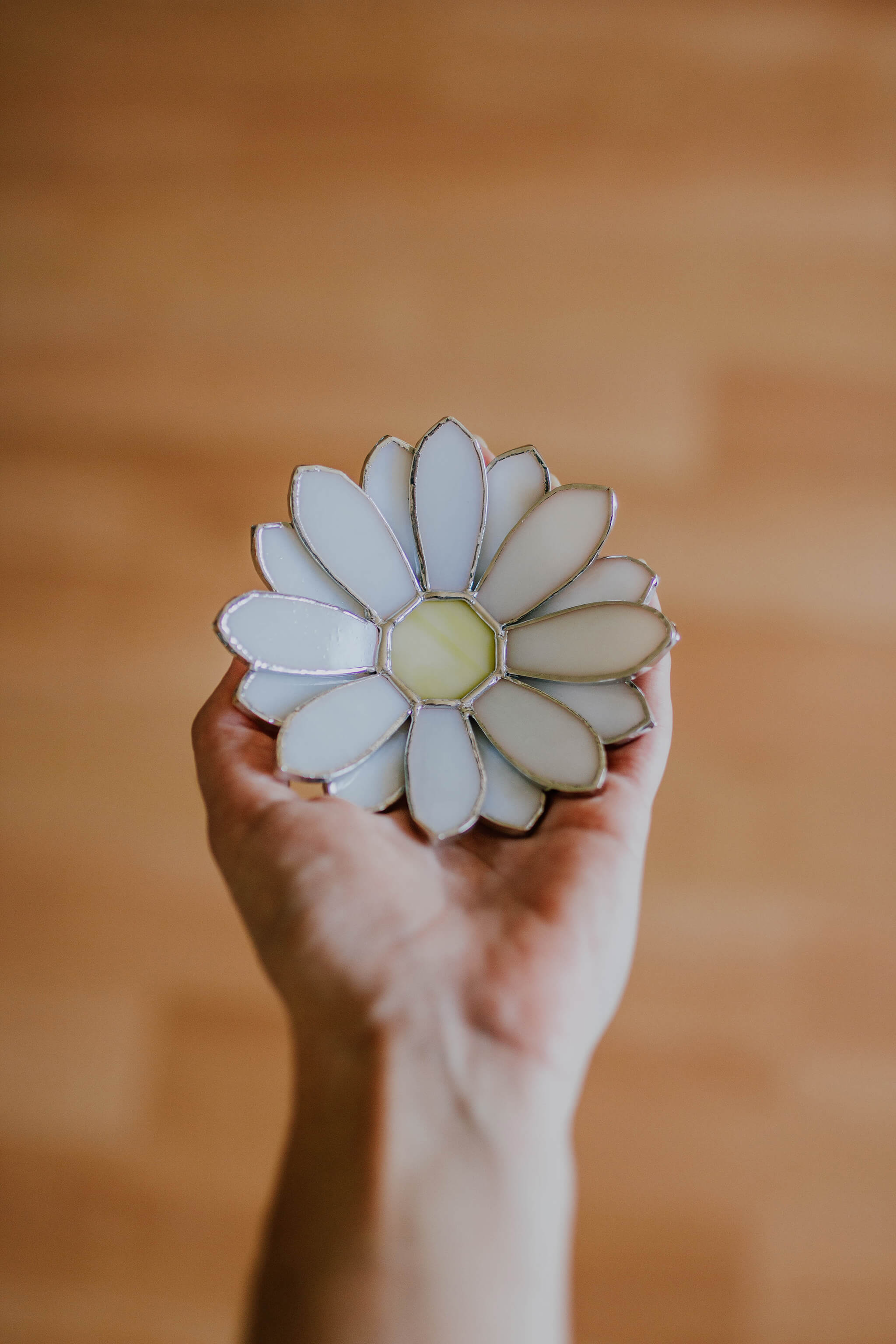 stained-glass-daisy-wedding-ring-dish-by-waen