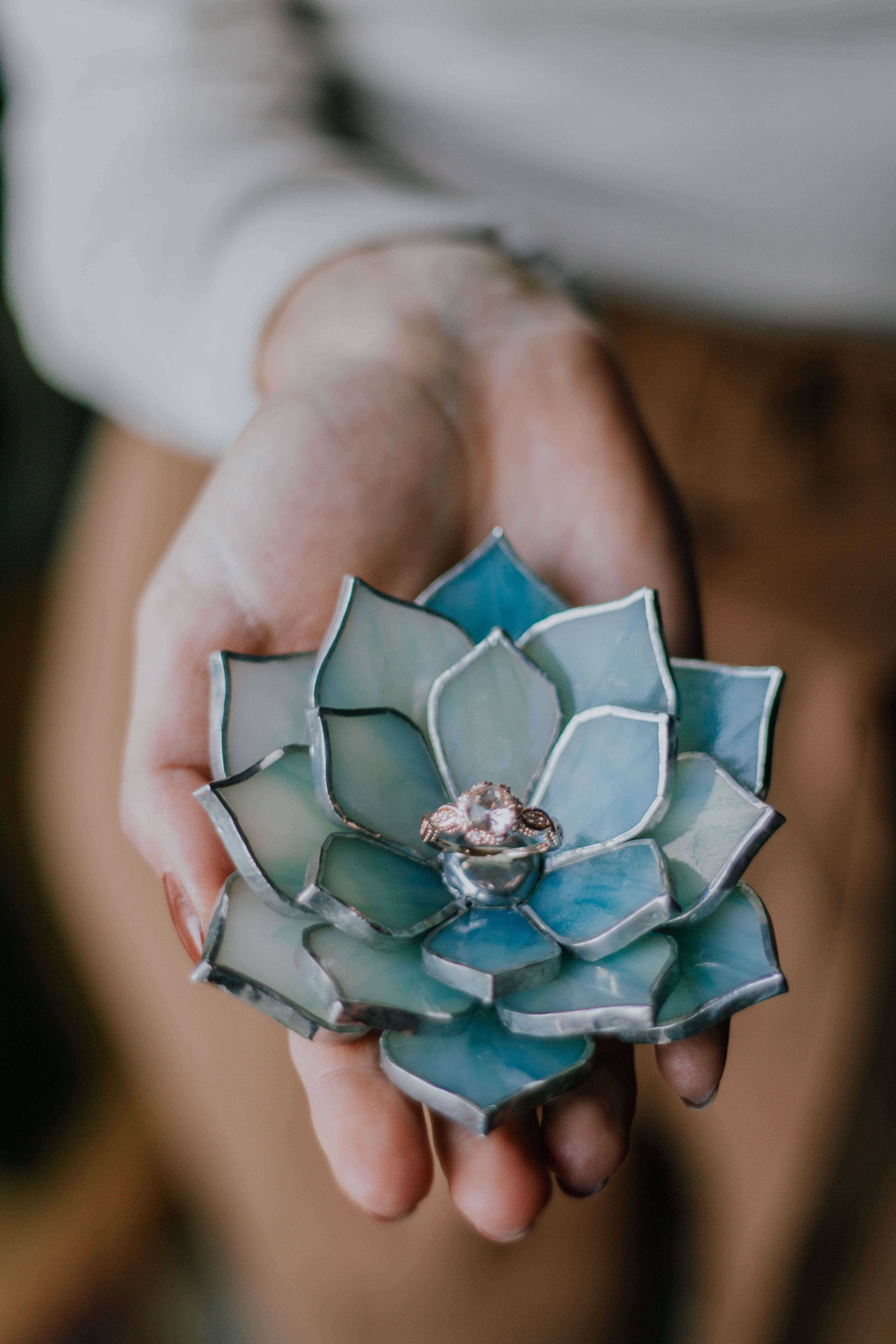 stained-glass-mint-green-blue-succulent-ring-dish-wedding-ceremony-decor-jewelry-holder (3)