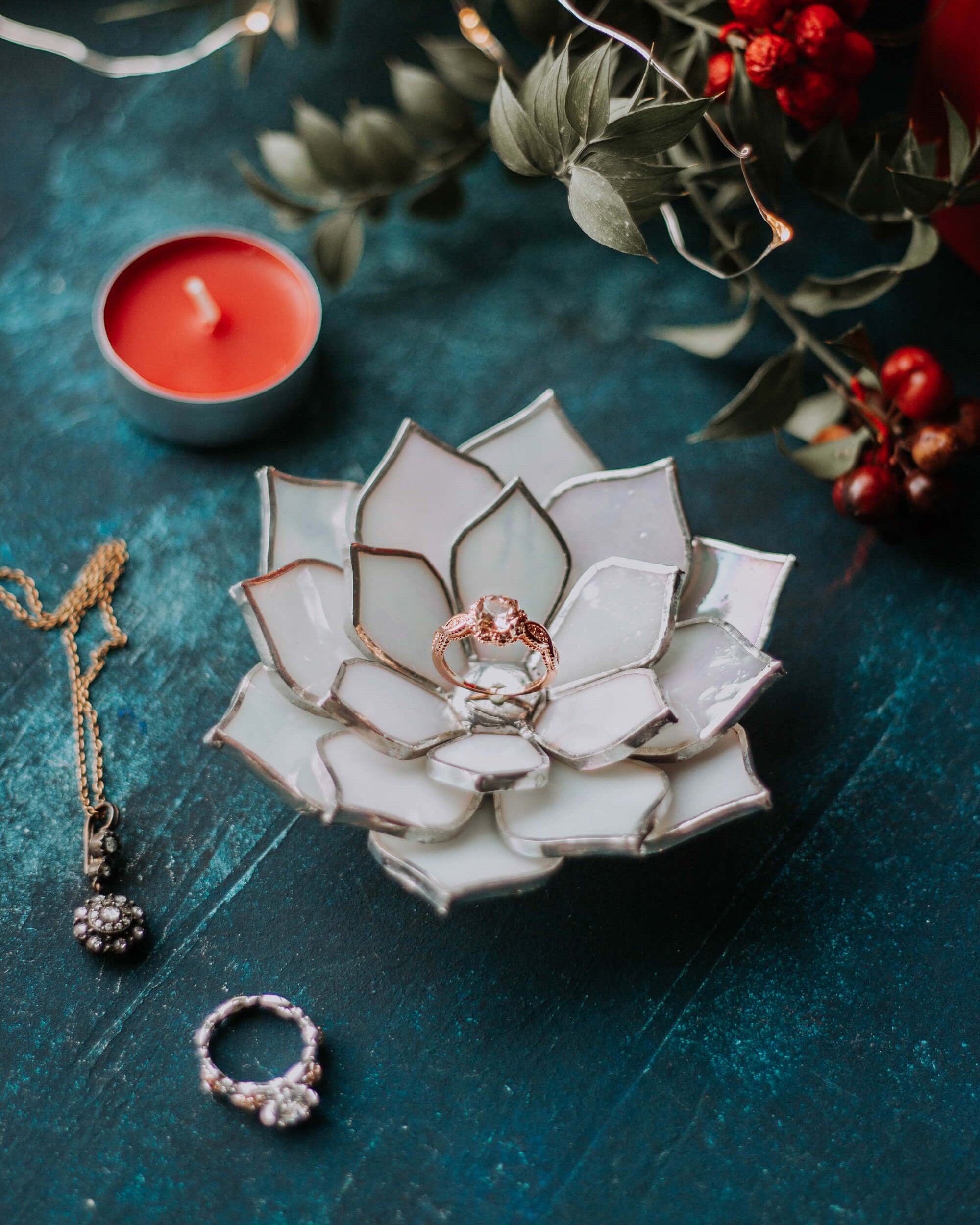 stained-glass-white-ivory-pearl-iridescent-succulent-shaped-engagement-wedding-ring-dish-holder