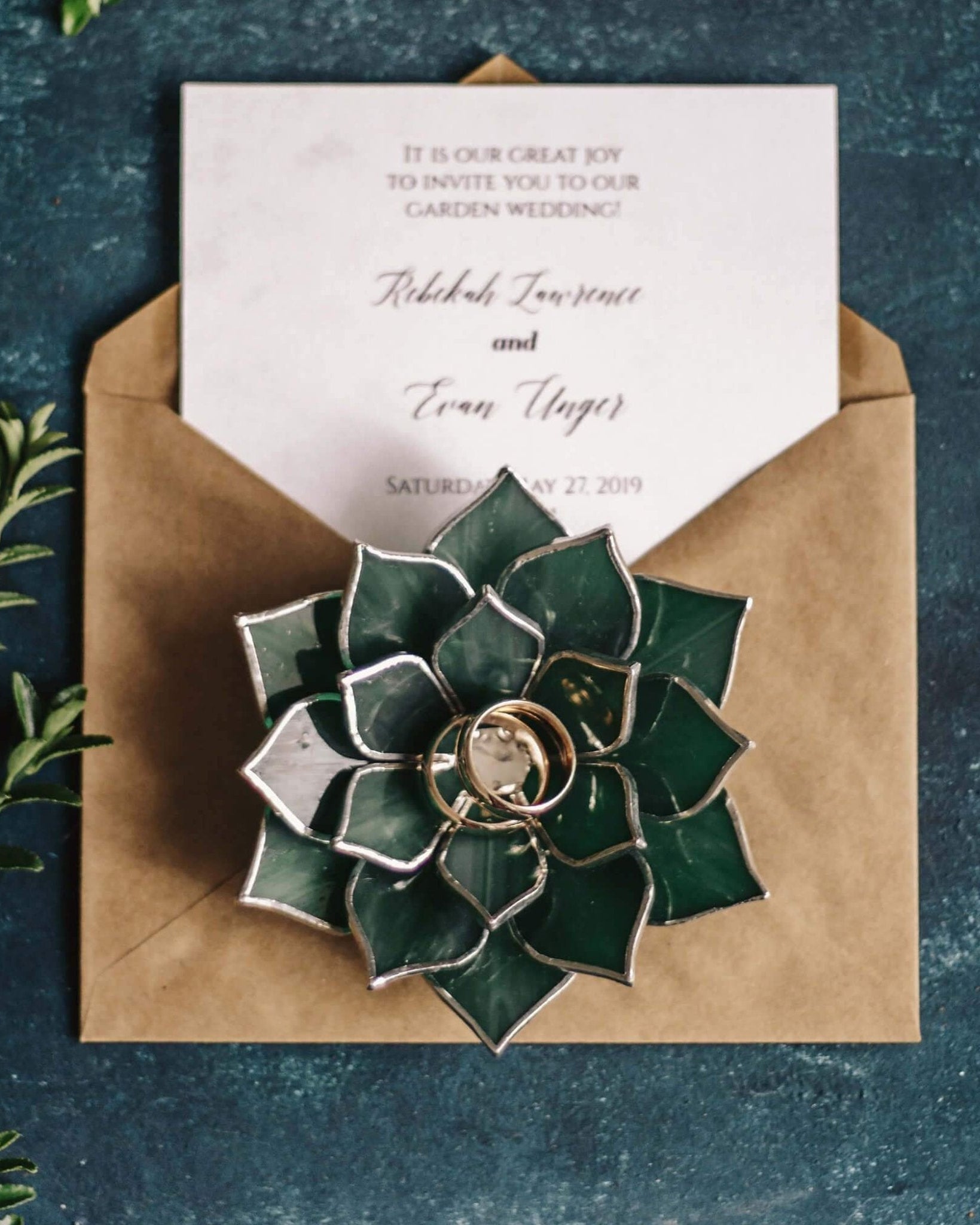 wedding ring holder